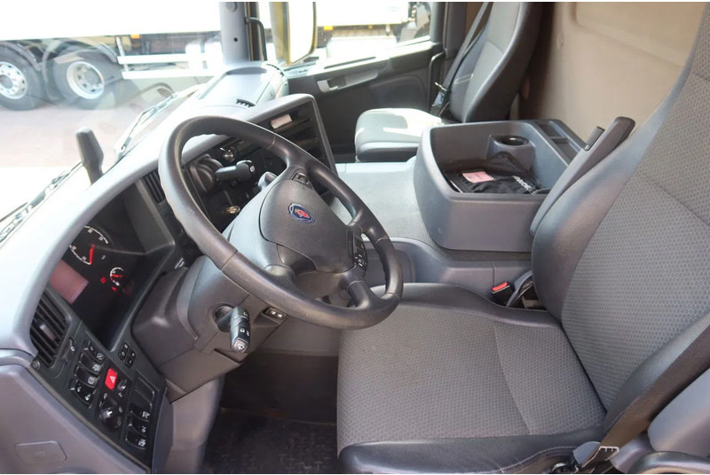 Scania P250 4x2 Bakwagen+Klep E6 Dhollandia 1500 kg - Camión caja cerrada: foto 5 Scania P250 4x2 Bakwagen+Klep E6 Dhollandia 1500 kg - Camión caja cerrada: foto 5