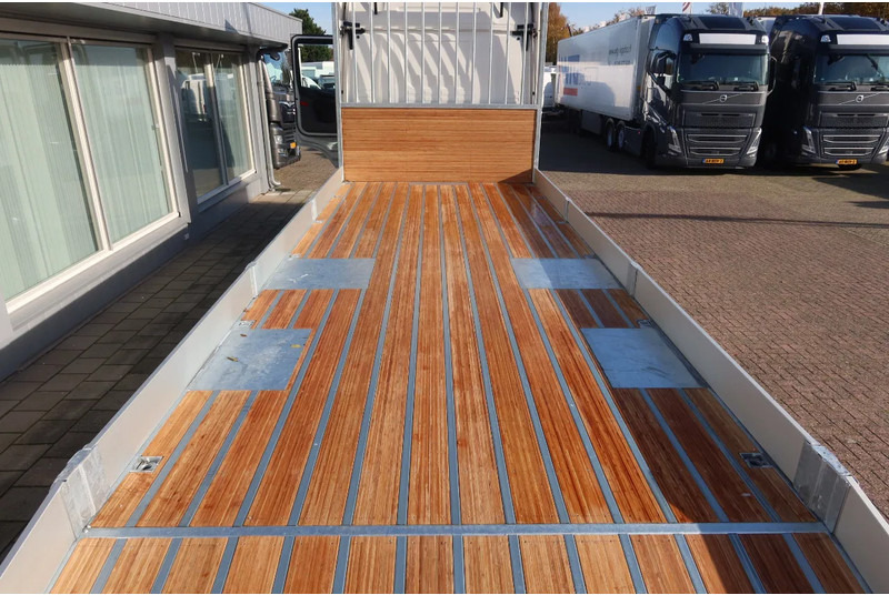 Scania R500 NGS Machine oprijwagen Stuur as. - Camión portavehículos: foto 4 Scania R500 NGS Machine oprijwagen Stuur as. - Camión portavehículos: foto 4