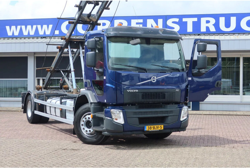 Volvo FE 280 Container / Kabelsysteem H.T.S Kabel, 15 ton, 575 cm 6 Cilinder - Camión con equipo de cable: foto 2 Volvo FE 280 Container / Kabelsysteem H.T.S Kabel, 15 ton, 575 cm 6 Cilinder - Camión con equipo de cable: foto 2