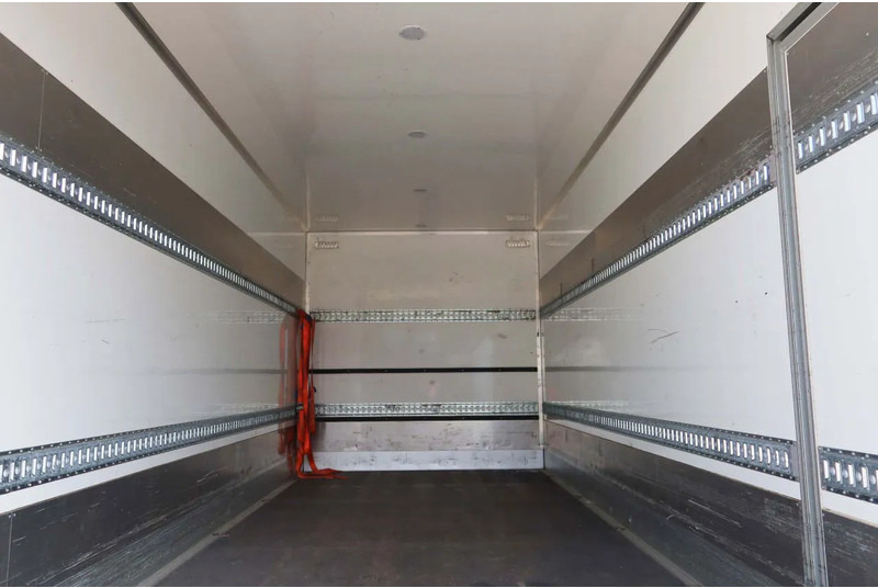 Volvo FL 250 FL 250 Bakwagen + Klep 2.000 kg Euro 6 - Camión caja cerrada: foto 4 Volvo FL 250 FL 250 Bakwagen + Klep 2.000 kg Euro 6 - Camión caja cerrada: foto 4