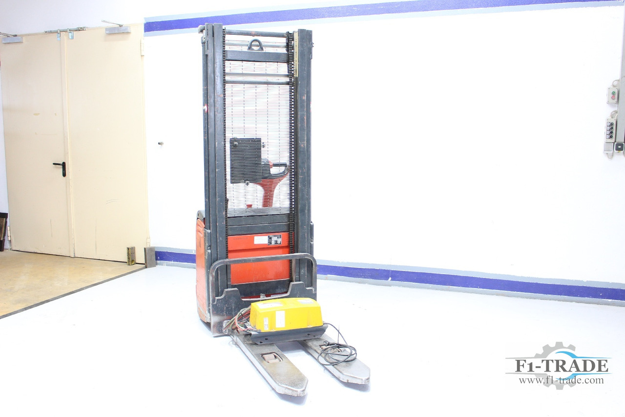 Linde L 12 - Apilador: foto 4 Linde L 12 - Apilador: foto 4