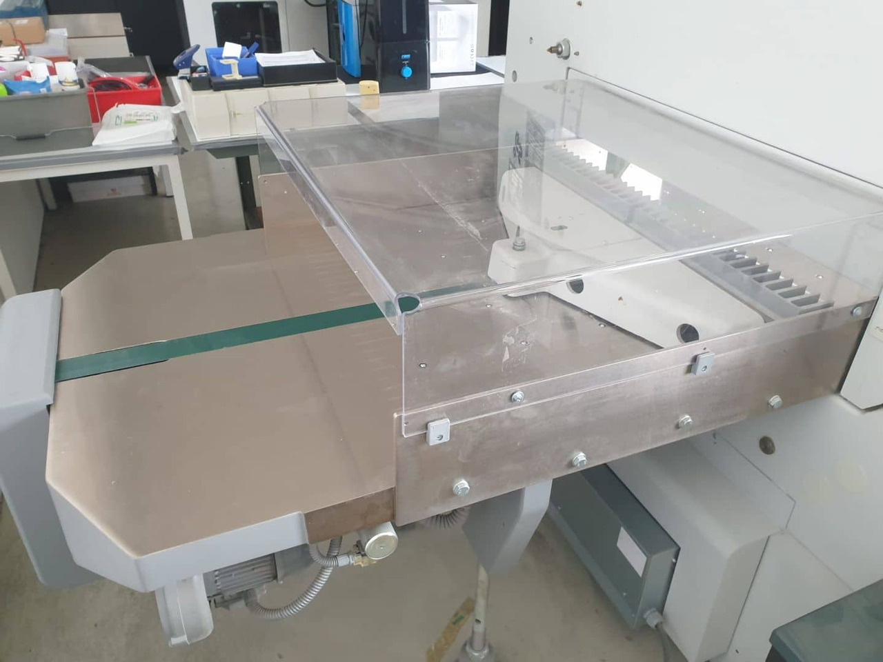 Polar 92 XT - Máquina de corte de papel: foto 4 Polar 92 XT - Máquina de corte de papel: foto 4