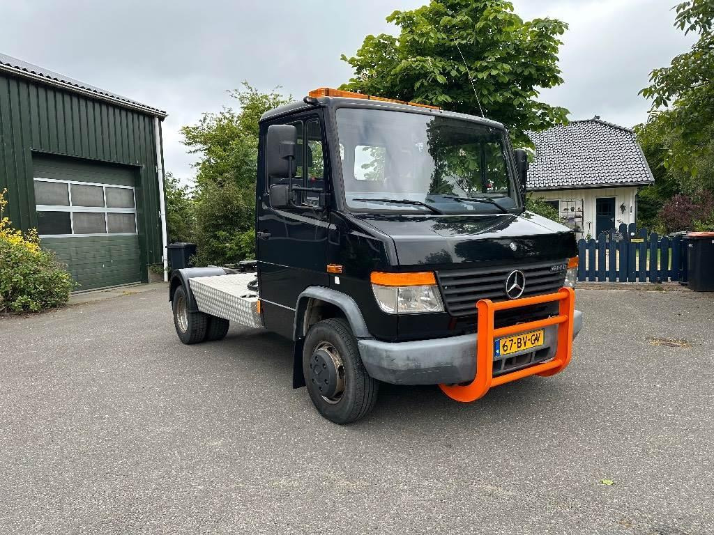 Mercedes-Benz 614 Veldhuizen BE combi combinatie 12 ton trek - Cabeza tractora BE: foto 1 Mercedes-Benz 614 Veldhuizen BE combi combinatie 12 ton trek - Cabeza tractora BE: foto 1