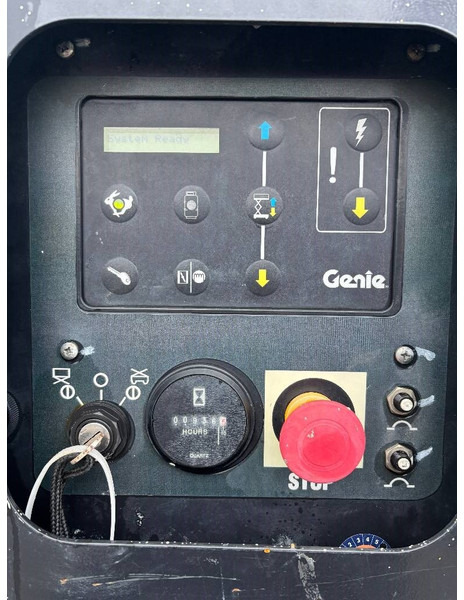 Genie GS 2669 RT - 10m Diesel Scherenarbeitsbühne 4x4 - Plataforma de tijeras: foto 4 Genie GS 2669 RT - 10m Diesel Scherenarbeitsbühne 4x4 - Plataforma de tijeras: foto 4