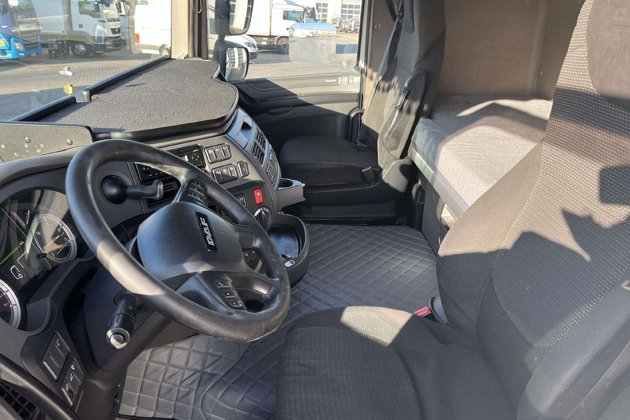DAF XF 460 FT (8316) - Cabeza tractora: foto 5 DAF XF 460 FT (8316) - Cabeza tractora: foto 5