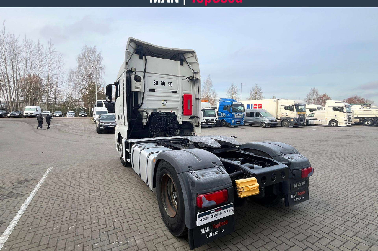 MAN 18.500 4X2 XLX cab Retarder 9207 - Cabeza tractora: foto 3 MAN 18.500 4X2 XLX cab Retarder 9207 - Cabeza tractora: foto 3