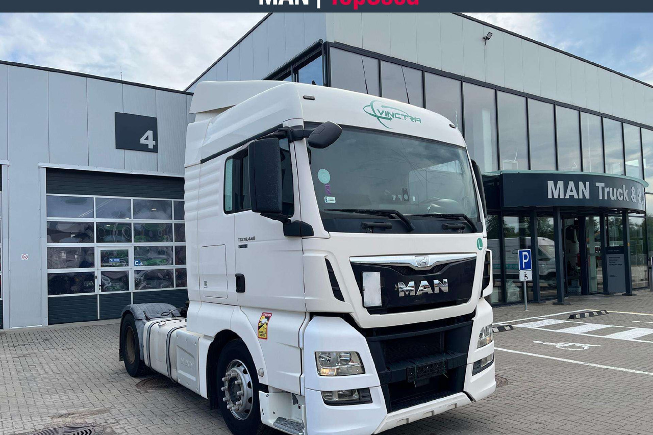MAN TGX 18.440 4X2 Retarder (8815) - Cabeza tractora: foto 2 MAN TGX 18.440 4X2 Retarder (8815) - Cabeza tractora: foto 2