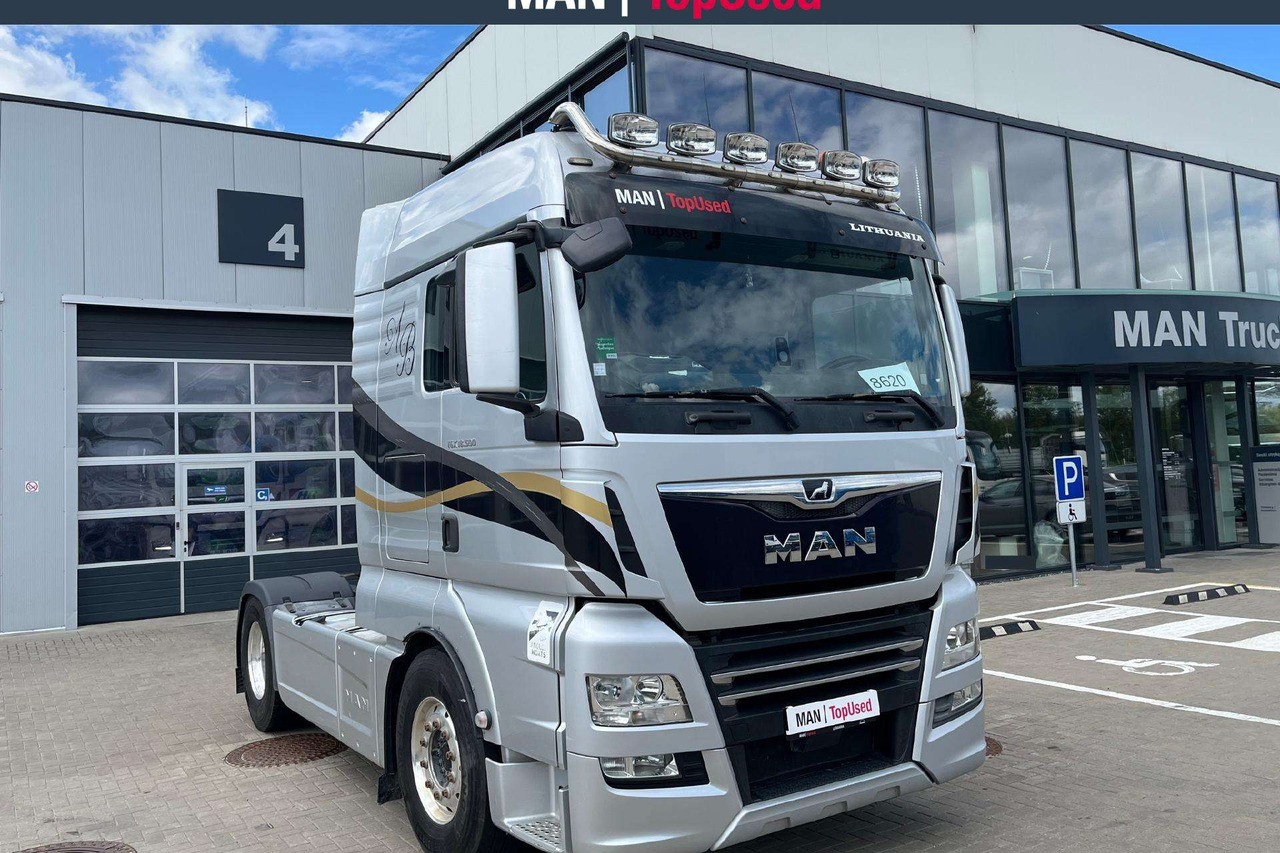 MAN TGX 18.500 Hidraulika (8620) - Cabeza tractora: foto 2 MAN TGX 18.500 Hidraulika (8620) - Cabeza tractora: foto 2