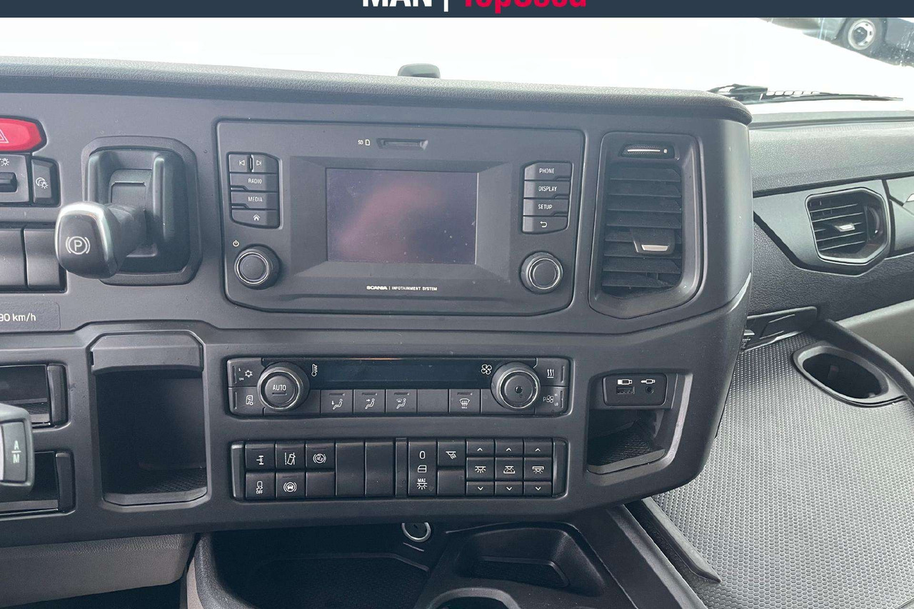 Cabeza tractora Scania R460 (9582): foto 6