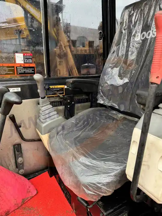 Leasing para  2018 Easy to operate 5 ton dh55 used doosan daewoo 55 crawler excavator dh 55 for sale dh55gold dh55-7 2018 Easy to operate 5 ton dh55 used doosan daewoo 55 crawler excavator dh 55 for sale dh55gold dh55-7: foto 6