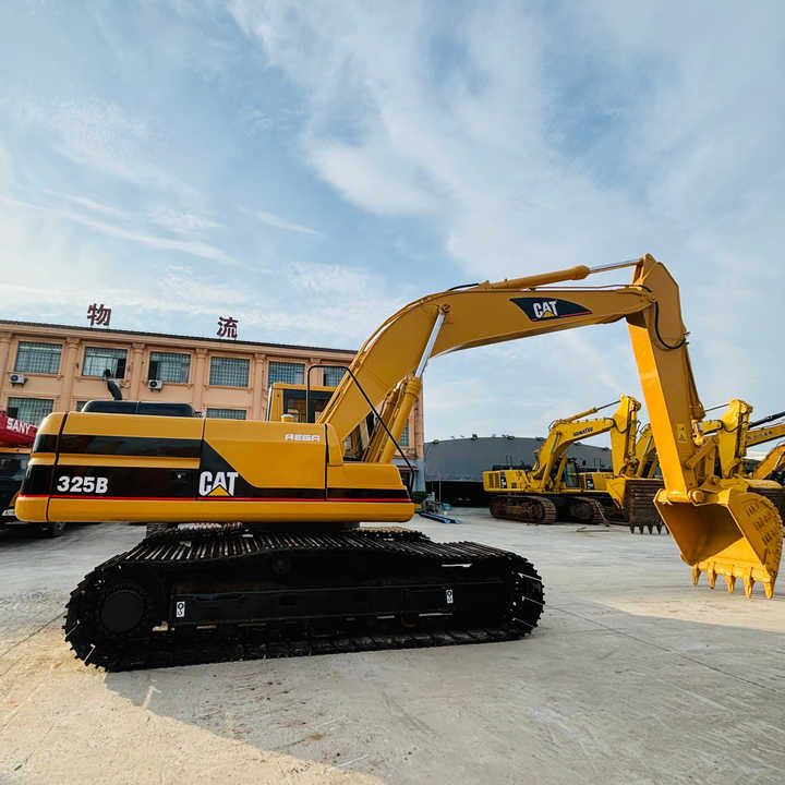 25ton Used Crawler Excavator Cat 325b,Second Hand Tracked Excavator Caterpillar 325bl With Best Price In Shanghai - Excavadora de cadenas: foto 1 25ton Used Crawler Excavator Cat 325b,Second Hand Tracked Excavator Caterpillar 325bl With Best Price In Shanghai - Excavadora de cadenas: foto 1