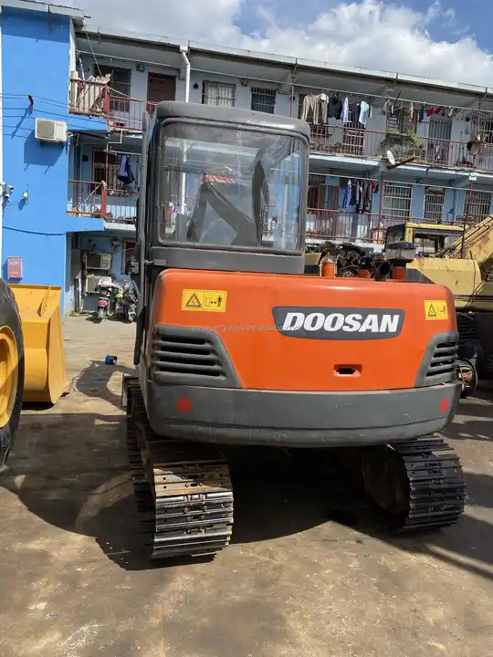Doosan DH55-V Used Excavator Crawler Excavator Second Hand Japan Engine DH55-V Doosan Excavator in stock for sale - Miniexcavadora: foto 3 Doosan DH55-V Used Excavator Crawler Excavator Second Hand Japan Engine DH55-V Doosan Excavator in stock for sale - Miniexcavadora: foto 3
