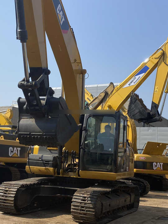 Excavator cabin 320c excavator cab cat 325 cl cabin for caterpillar excavator 320C - Excavadora de cadenas: foto 2 Excavator cabin 320c excavator cab cat 325 cl cabin for caterpillar excavator 320C - Excavadora de cadenas: foto 2