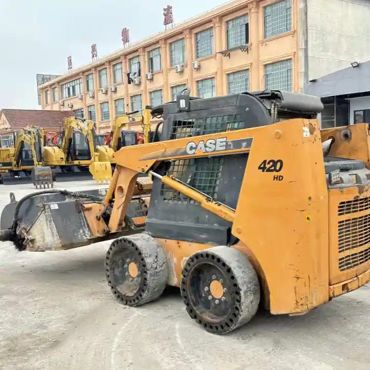 Factory Price case 420 Mini Skid Steer Loader Free After Sale 420 430 440 Mini Skid Steer Loader with Brand Engine - Minicargadora: foto 3 Factory Price case 420 Mini Skid Steer Loader Free After Sale 420 430 440 Mini Skid Steer Loader with Brand Engine - Minicargadora: foto 3