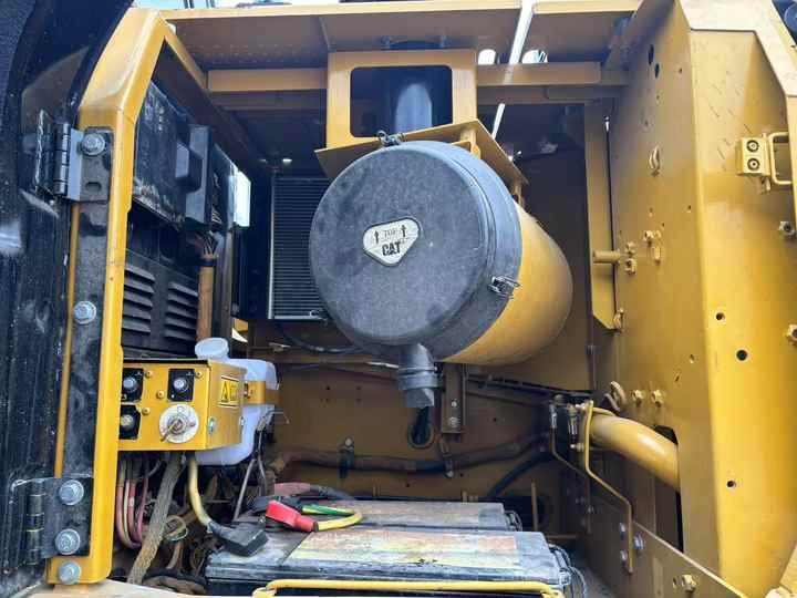Excavadora Hot Sale CAT 336 with Strong Power Engine Short Years Excellent Working Condition Crawler 36 Ton Used Tractor CAT 336 in Shock: foto 6