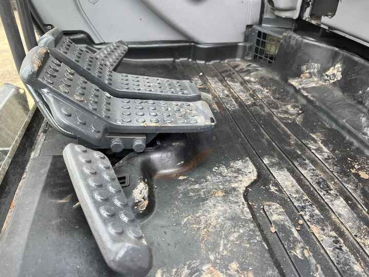 Hot sale Used Hitachi ZX75 ZX120 digger medium size Excavator second hand excavator - Excavadora de cadenas: foto 5 Hot sale Used Hitachi ZX75 ZX120 digger medium size Excavator second hand excavator - Excavadora de cadenas: foto 5