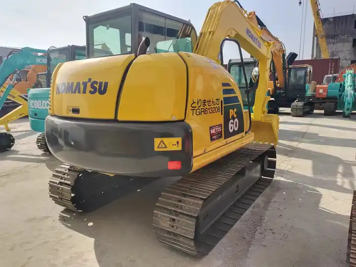 Little Working Hours Used Cheap Komatsu PC60 Excavator Used Mini Komatsu PC78 PC55 PC56 PC60 - Excavadora: foto 3 Little Working Hours Used Cheap Komatsu PC60 Excavator Used Mini Komatsu PC78 PC55 PC56 PC60 - Excavadora: foto 3