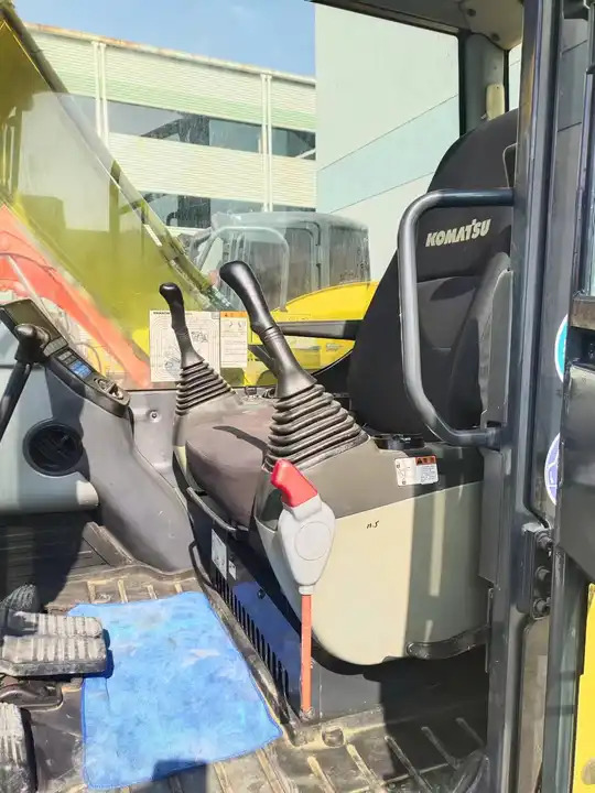 Little Working Hours Used Cheap Komatsu PC60 Excavator Used Mini Komatsu PC78 PC55 PC56 PC60 - Excavadora: foto 4 Little Working Hours Used Cheap Komatsu PC60 Excavator Used Mini Komatsu PC78 PC55 PC56 PC60 - Excavadora: foto 4