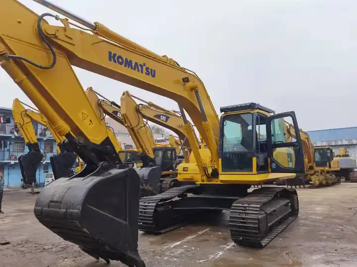 Original Color Japan Imported Efficient Energy Used Komatsu Pc300-7 Hydraulic Crawler Excavator In Shanghai - Excavadora de cadenas: foto 3 Original Color Japan Imported Efficient Energy Used Komatsu Pc300-7 Hydraulic Crawler Excavator In Shanghai - Excavadora de cadenas: foto 3