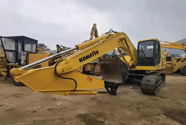 Original Well-Maintained Komatsu PC200-6 Used Excavator for sale - Excavadora de cadenas: foto 5 Original Well-Maintained Komatsu PC200-6 Used Excavator for sale - Excavadora de cadenas: foto 5