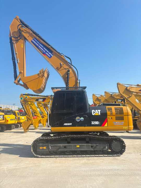 Used CAT 320d hydraulic crawler excavator 320B 320BL 320CL 320 320D 320D2 325 medium excavators - Excavadora de cadenas: foto 2 Used CAT 320d hydraulic crawler excavator 320B 320BL 320CL 320 320D 320D2 325 medium excavators - Excavadora de cadenas: foto 2