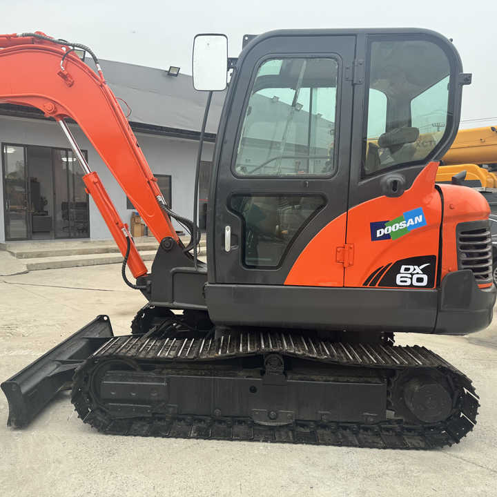 Used Excavator Doosan Dx60 Excavators Mini Machinery Doosan Dx60 Dx80 Dx75 for Sale - Excavadora de cadenas: foto 1 Used Excavator Doosan Dx60 Excavators Mini Machinery Doosan Dx60 Dx80 Dx75 for Sale - Excavadora de cadenas: foto 1