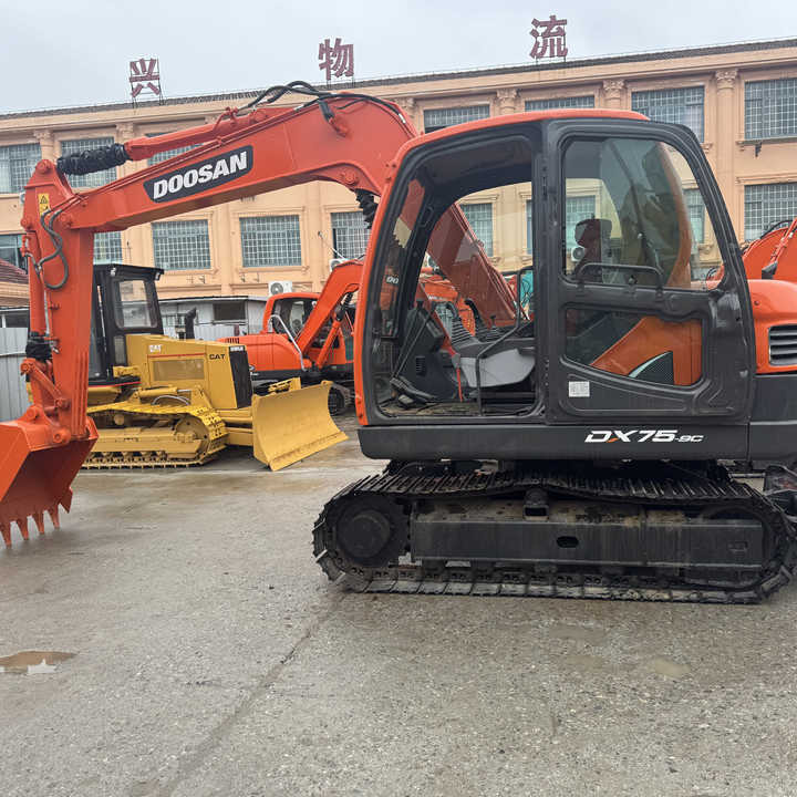 Used Excavator Doosan Dx75-9c Dx80 Dx60 Excavators Machinery Doosan Dx75-9c Dx80 Dx60 Dx225 Good Condition Low Price - Excavadora de cadenas: foto 1 Used Excavator Doosan Dx75-9c Dx80 Dx60 Excavators Machinery Doosan Dx75-9c Dx80 Dx60 Dx225 Good Condition Low Price - Excavadora de cadenas: foto 1