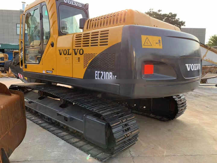 Used Original Volvo Excavator EC210B machinery in stock for sale with high quality and good price - Excavadora de cadenas: foto 2 Used Original Volvo Excavator EC210B machinery in stock for sale with high quality and good price - Excavadora de cadenas: foto 2