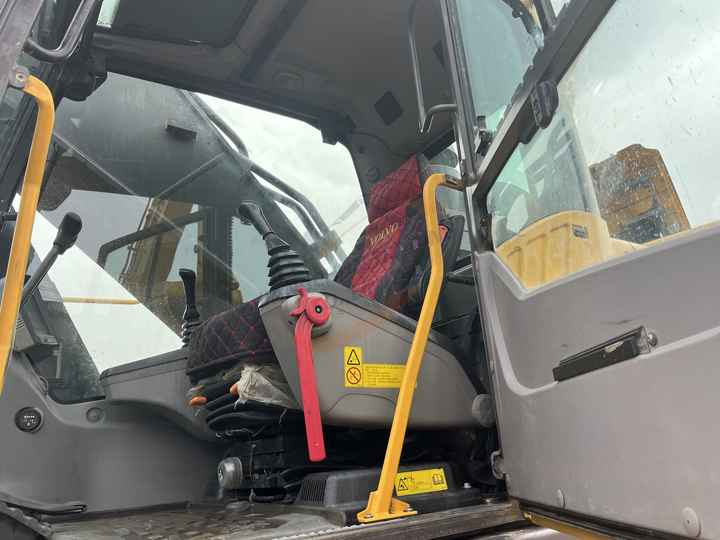 Leasing para  Used Volvo EC480 Excavator 48 Ton Original Heavy Duty Equipment Digger Secondhand Crawler Hydraulic Excavator Volvo EC480DL Used Volvo EC480 Excavator 48 Ton Original Heavy Duty Equipment Digger Secondhand Crawler Hydraulic Excavator Volvo EC480DL: foto 6