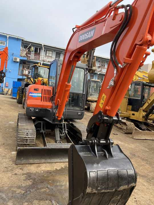 Used excavator doosan dx60 excavators earth-moving machinery doosan dx60 dx80 dx75 dx225 for sale - Excavadora de cadenas: foto 2 Used excavator doosan dx60 excavators earth-moving machinery doosan dx60 dx80 dx75 dx225 for sale - Excavadora de cadenas: foto 2