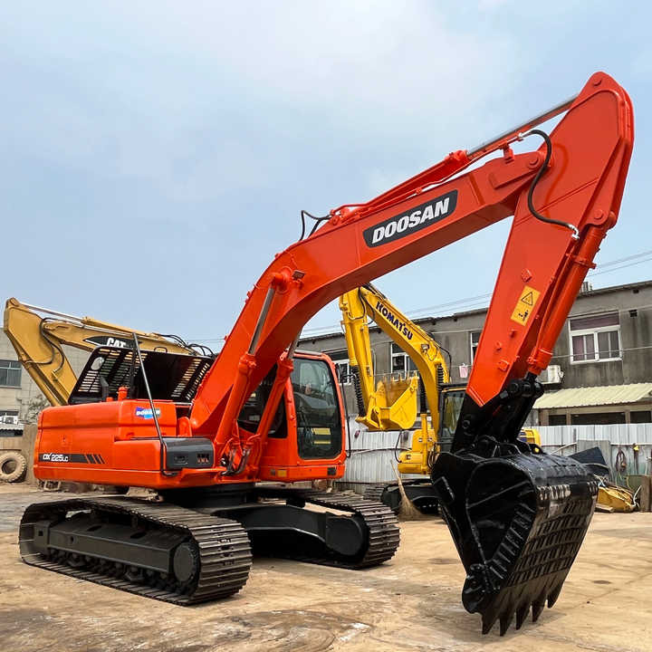 Used excavator doosan dx60 excavators earth-moving machinery doosan dx60 dx80 dx75 dx225 for sale - Excavadora de cadenas: foto 1 Used excavator doosan dx60 excavators earth-moving machinery doosan dx60 dx80 dx75 dx225 for sale - Excavadora de cadenas: foto 1