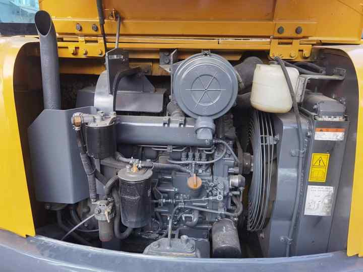 Used komatsu PC 56-7 Pc60-7 Crawler Excavator 6 Ton Excavator In Shanghai China For Sale PC 60 60-7 PC60 PC78 Nice excavator - Excavadora de cadenas: foto 4 Used komatsu PC 56-7 Pc60-7 Crawler Excavator 6 Ton Excavator In Shanghai China For Sale PC 60 60-7 PC60 PC78 Nice excavator - Excavadora de cadenas: foto 4