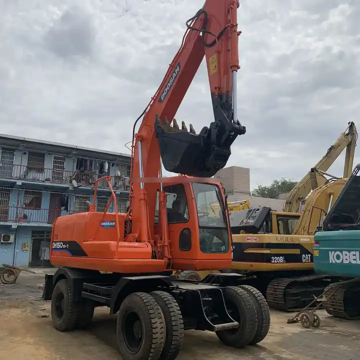 Wheel digging excavator Used DOOSAN150W DH150W DH150W-7 / second-hand KOREA engine DOOSAN DH 150 150W-7 DOOSAN150 - Excavadora de cadenas: foto 1 Wheel digging excavator Used DOOSAN150W DH150W DH150W-7 / second-hand KOREA engine DOOSAN DH 150 150W-7 DOOSAN150 - Excavadora de cadenas: foto 1