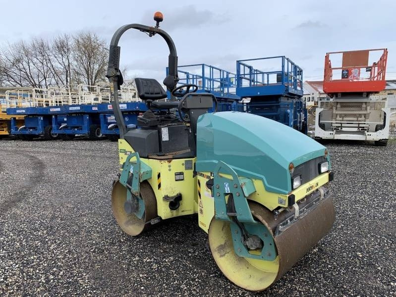 Ammann ARX 26 - Apisonadora de asfalto: foto 1 Ammann ARX 26 - Apisonadora de asfalto: foto 1