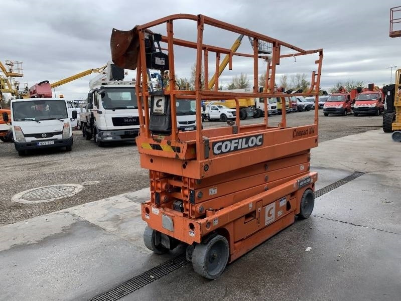 Haulotte Compact 10N - 10m, electric - Plataforma de tijeras: foto 2 Haulotte Compact 10N - 10m, electric - Plataforma de tijeras: foto 2