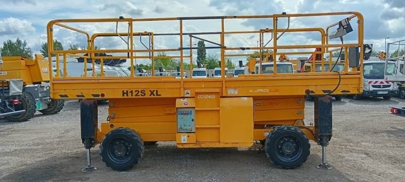 Haulotte H12SXLNT - 12m, 4x4, diesel - Plataforma de tijeras: foto 4 Haulotte H12SXLNT - 12m, 4x4, diesel - Plataforma de tijeras: foto 4