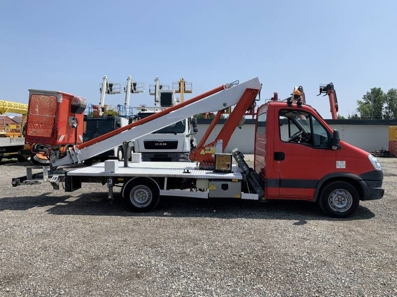 Iveco Daily Multitel 160 ALU DS - 16m - Camión con plataforma elevadora: foto 4 Iveco Daily Multitel 160 ALU DS - 16m - Camión con plataforma elevadora: foto 4