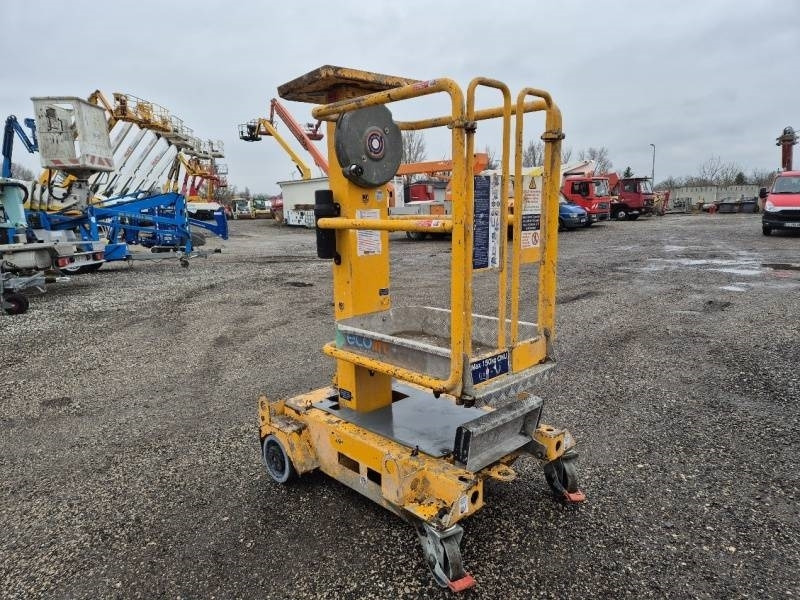 JLG Power Tower Ecolift - 4,2m, 150 kg - Plataforma articulada: foto 1 JLG Power Tower Ecolift - 4,2m, 150 kg - Plataforma articulada: foto 1