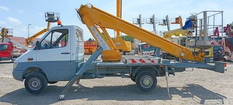 Mercedes-Benz Sprinter Multitel EC16 ALU - 16m, 265kg - Camión con plataforma elevadora: foto 5 Mercedes-Benz Sprinter Multitel EC16 ALU - 16m, 265kg - Camión con plataforma elevadora: foto 5
