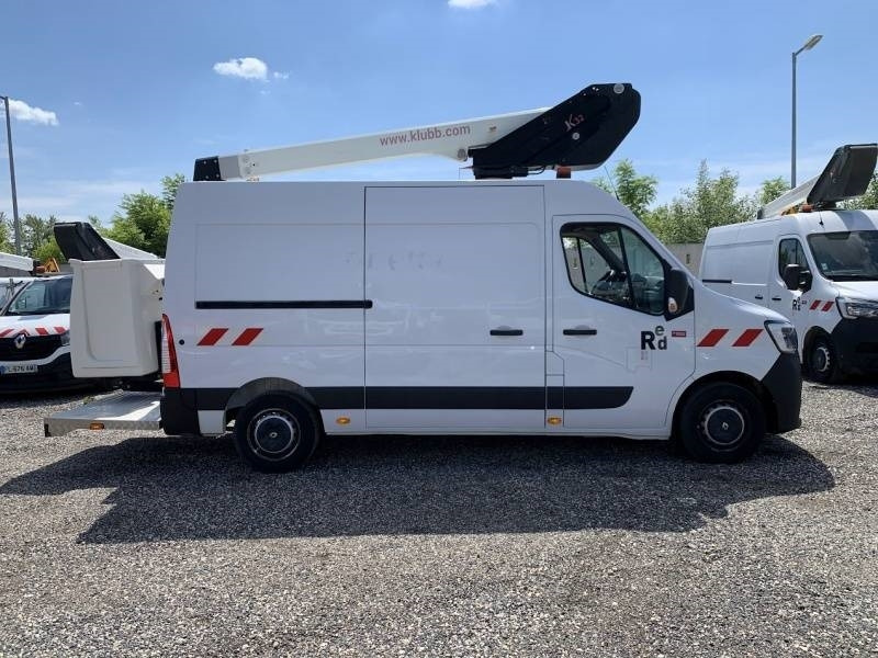 Renault Master Klubb K32 - 12,5 m, 120 kg - Camión con plataforma elevadora: foto 4 Renault Master Klubb K32 - 12,5 m, 120 kg - Camión con plataforma elevadora: foto 4
