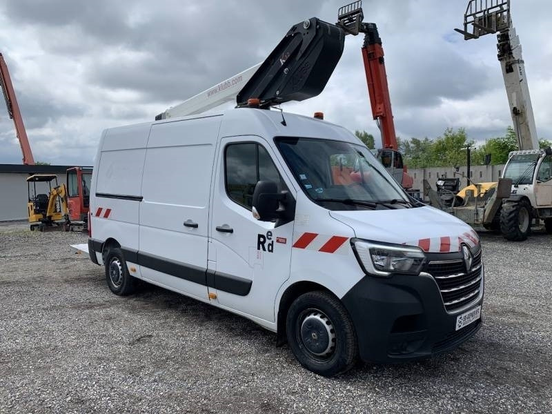 Renault Master Klubb K32 - 12,5 m, 120 kg - Camión con plataforma elevadora: foto 1 Renault Master Klubb K32 - 12,5 m, 120 kg - Camión con plataforma elevadora: foto 1