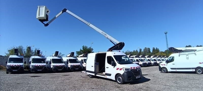 Camión con plataforma elevadora Renault Master Klubb KL32 - 12,5 m, 120 kg: foto 10