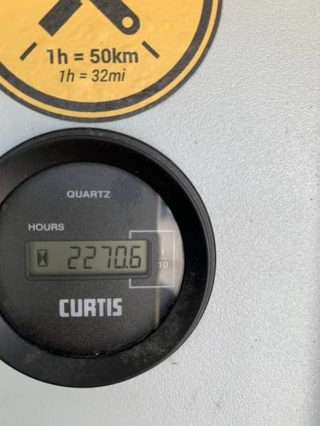 Camión con plataforma elevadora Renault Master Klubb KL32 - 12,5 m, 120 kg: foto 18