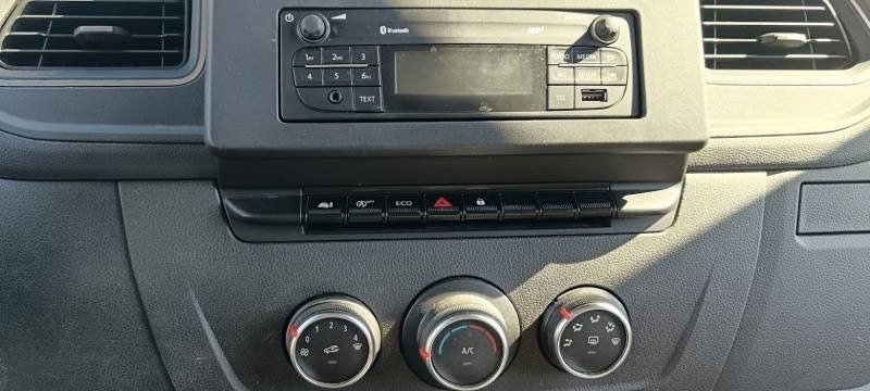Camión con plataforma elevadora Renault Master Klubb KL32 - 12,5 m, 120 kg: foto 15