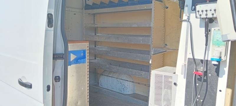 Camión con plataforma elevadora Renault Master Klubb KL32 - 12,5 m, 120 kg: foto 14
