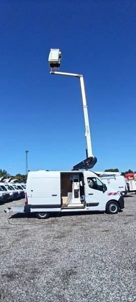 Camión con plataforma elevadora Renault Master Klubb KL32 - 12,5 m, 120 kg: foto 9