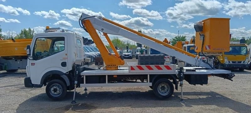 Renault Maxity Multitel 160 ALU DS - 16m - Camión con plataforma elevadora: foto 5 Renault Maxity Multitel 160 ALU DS - 16m - Camión con plataforma elevadora: foto 5