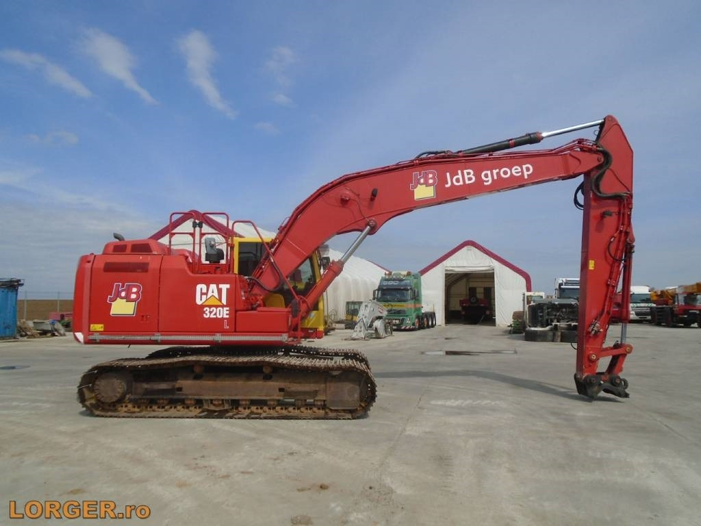 Excavadora de cadenas CAT 320 EL: foto 7