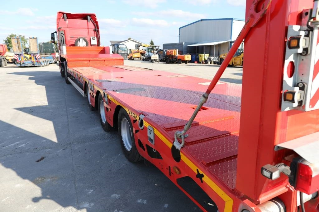 Cabeza tractora MAN TGX 18.500 4x2 LLS + Trailer Vega 3 axel lowbed: foto 16 Cabeza tractora MAN TGX 18.500 4x2 LLS + Trailer Vega 3 axel lowbed: foto 16