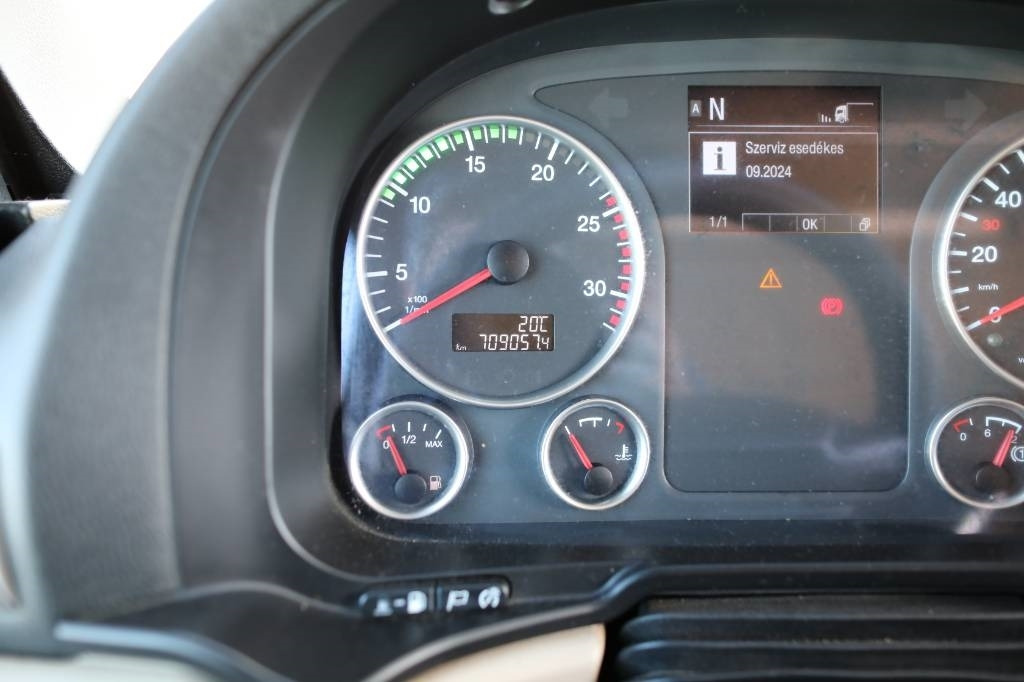 Cabeza tractora MAN TGX 18.500 4x2 LLS + Trailer Vega 3 axel lowbed: foto 22 Cabeza tractora MAN TGX 18.500 4x2 LLS + Trailer Vega 3 axel lowbed: foto 22